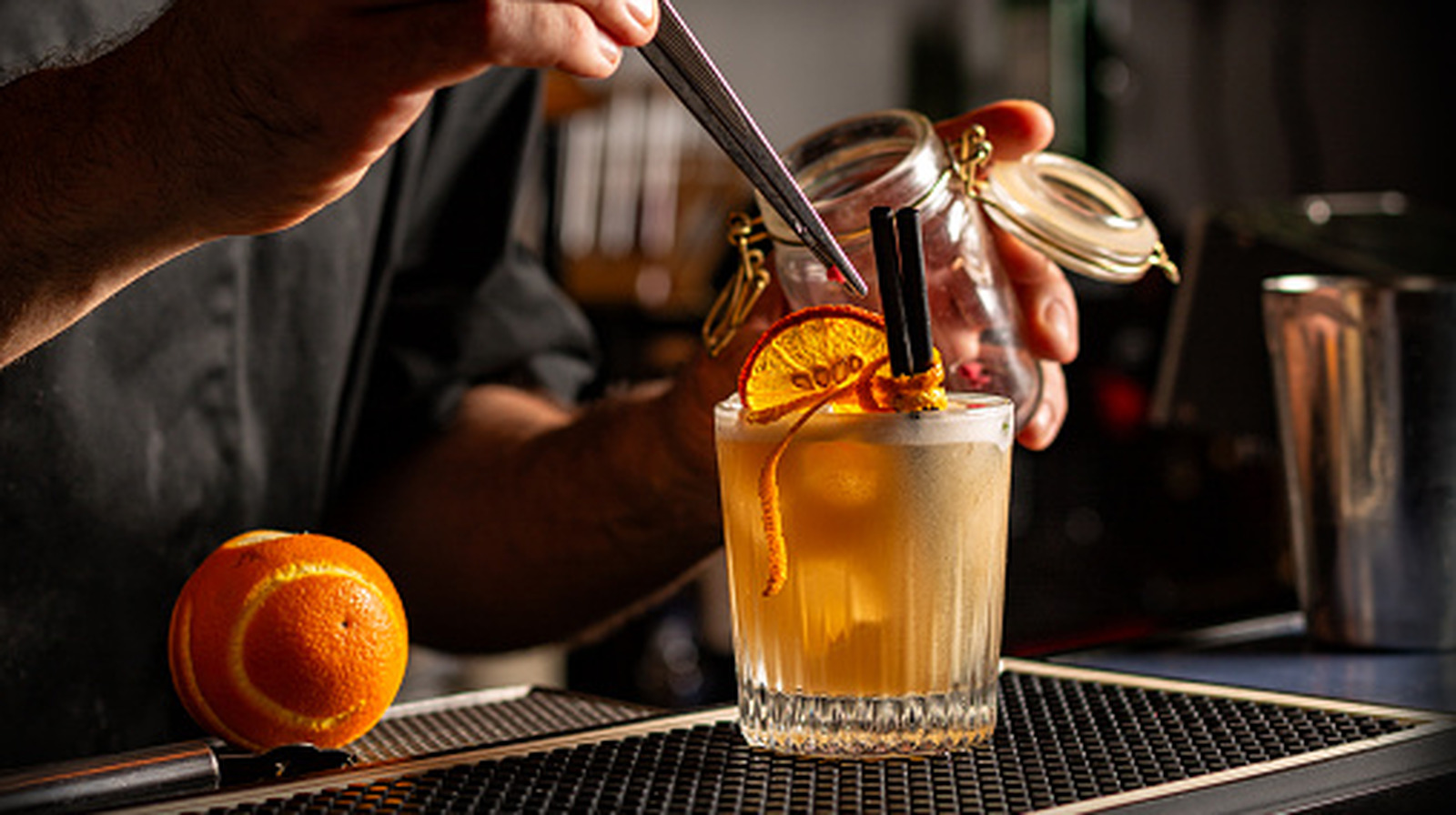 Why Bartenders Hate This Common Request

