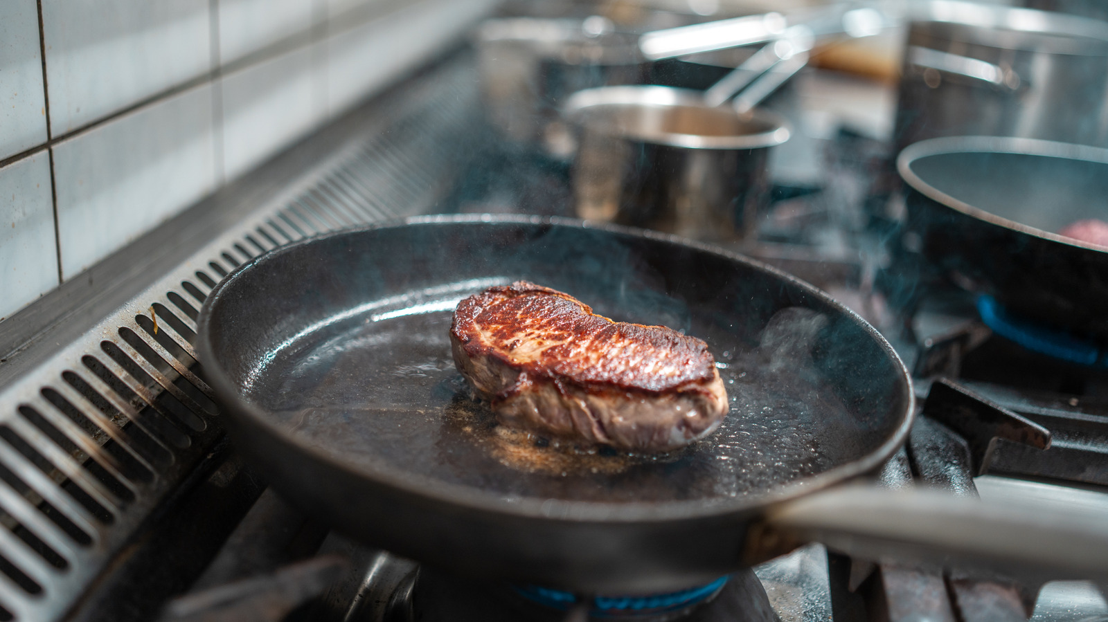 Cracker Barrel Once Owned This Growing Steakhouse Chain. Do You Know Which One?

