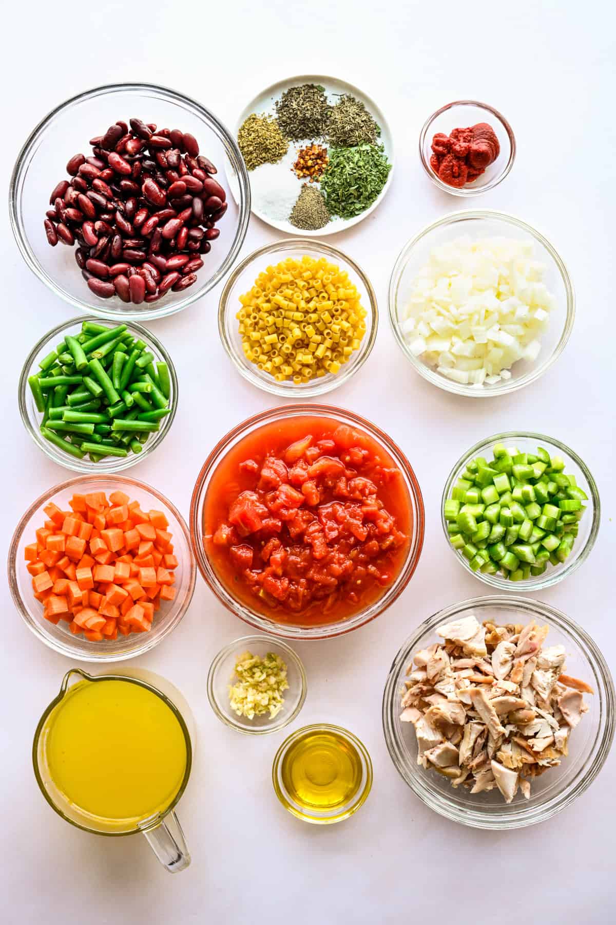Ingredients needed for chicken minestrone soup.