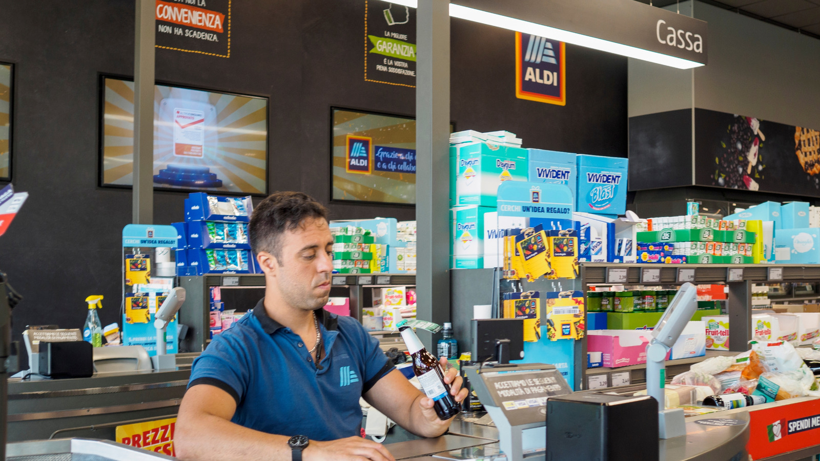 Why Aldi Cashiers Sit Down At The Registers