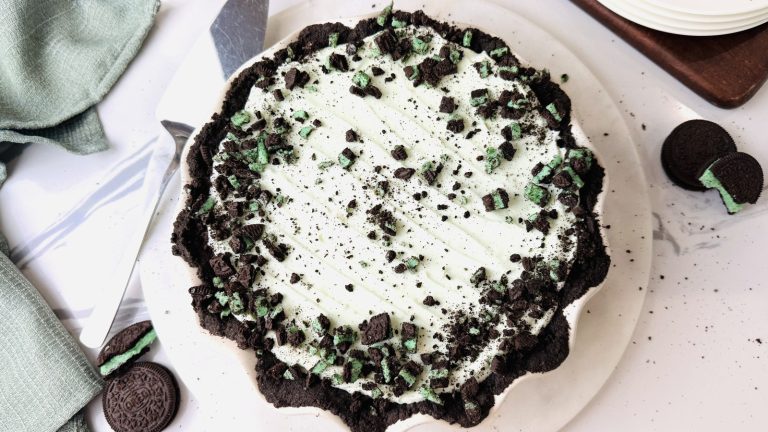 Old-Fashioned Grasshopper Pie Recipe

