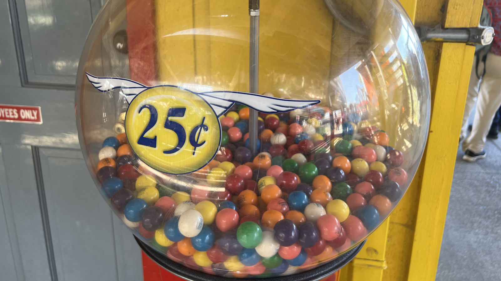 Why Old-School Gumball Machines Have All But Disappeared

