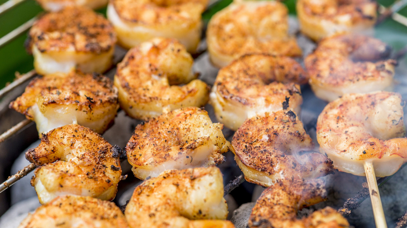 Keep Vegetables And Shrimp From Falling Through Grill Grates With This BBQ Tool

