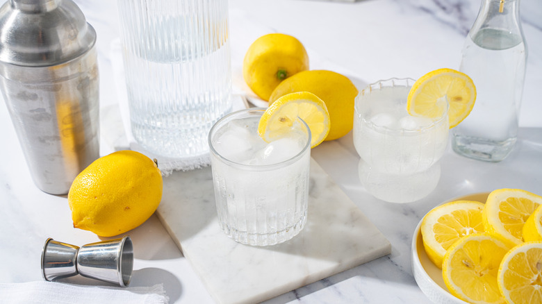 Tom Collins cocktail