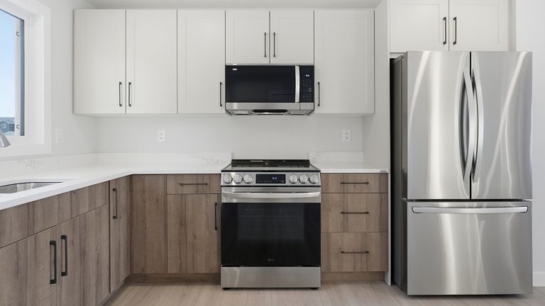 Your Oven Could Be Turning Your Kitchen Into A Heat Trap. Here's How To Prevent That

