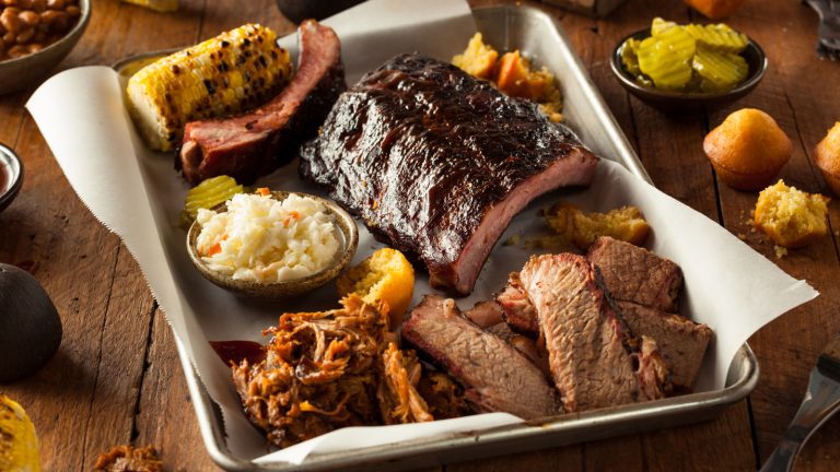Steer Clear Of Lackluster BBQ Restaurants With These 5 Tips

