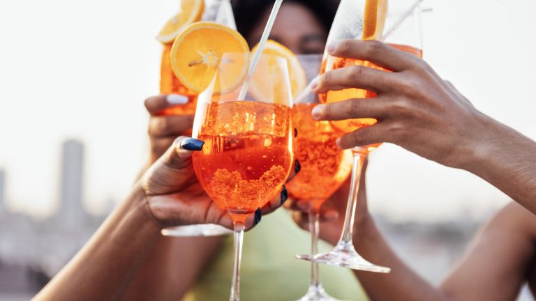 A Bartender Shares The Ultimate Aperol Spritz Ratio For Perfect Summer Drinks

