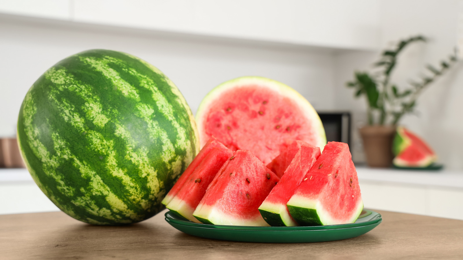 Store Watermelon Like This To Keep It Juicy And Fresh For Longer


