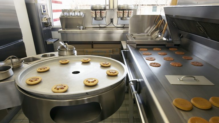 Why McDonald's Stopped Using The Premade Burger Bin System

