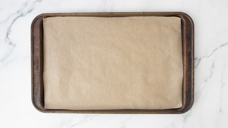 Large baking sheet lined with parchment paper