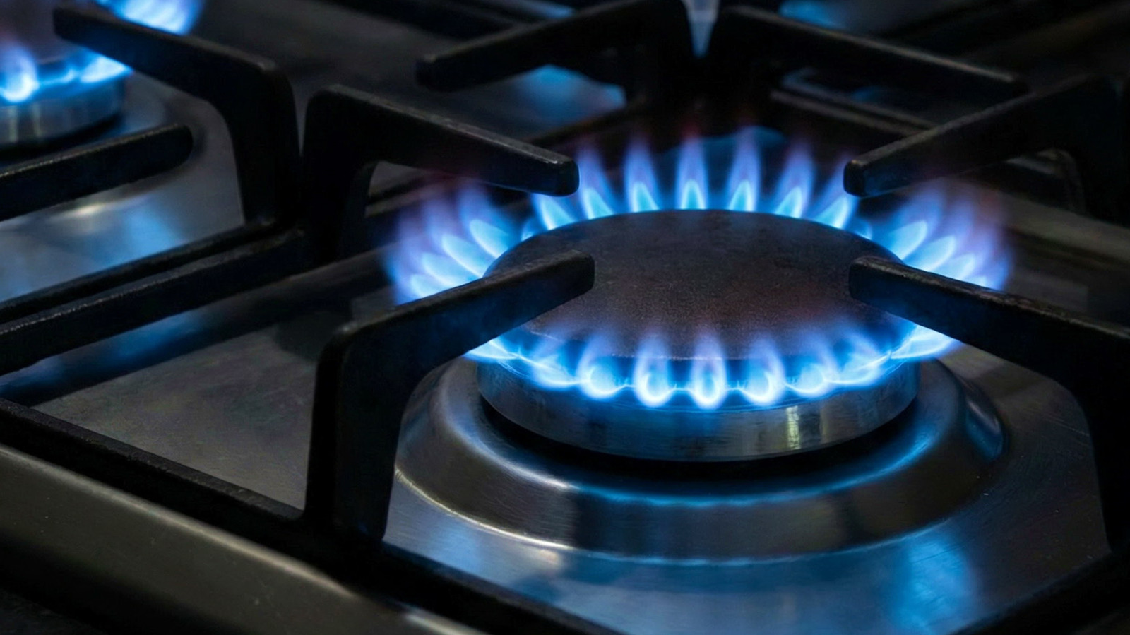 Here's The Average Lifespan Of A Gas Stove


