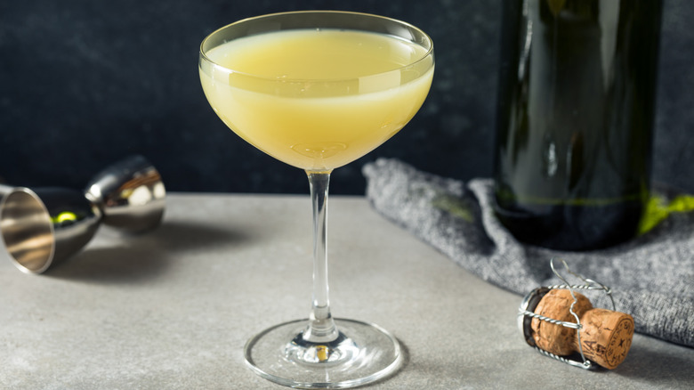 A death in the afternoon cocktail