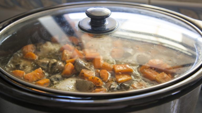 10 Best Crock-Pot Slow Cookers Under $100 On Amazon

