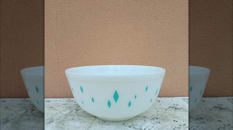 Pyrex Turquoise Diamond bowl.