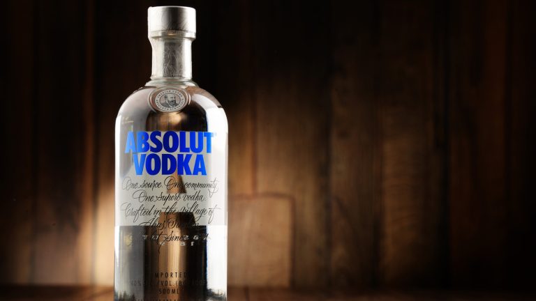 Give Your Vodka A Better Flavor By Adding This Tangy Powerhouse Ingredient

