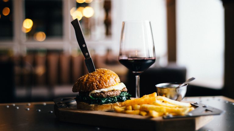 Burgers Are Better When Paired With This Type Of Wine

