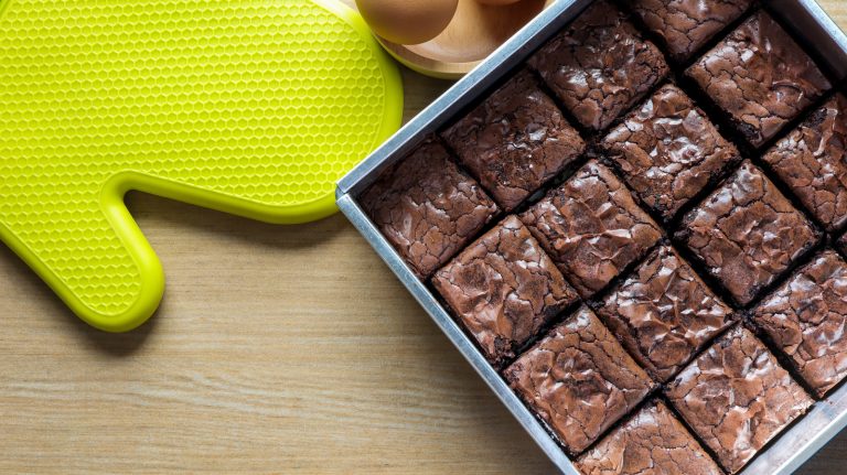 Want Better Brownies? Your Baking Pan Makes A Bigger Difference Than You Think

