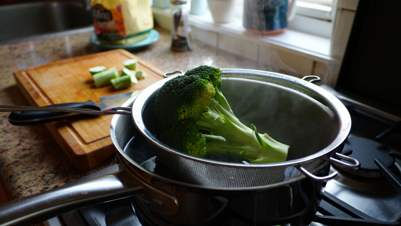 Sådan skal broccoli tilberedes hvis næringsstofferne skal bevares: de fleste gør det forkert