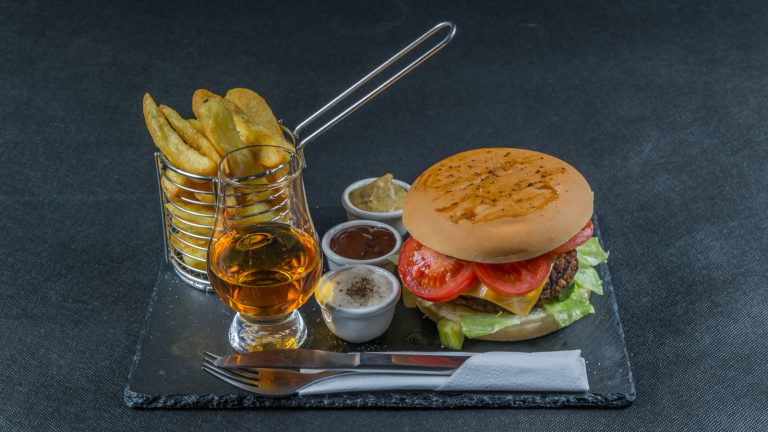 Whiskey Paired With Burgers Is The Dream Combo You Need To Try

