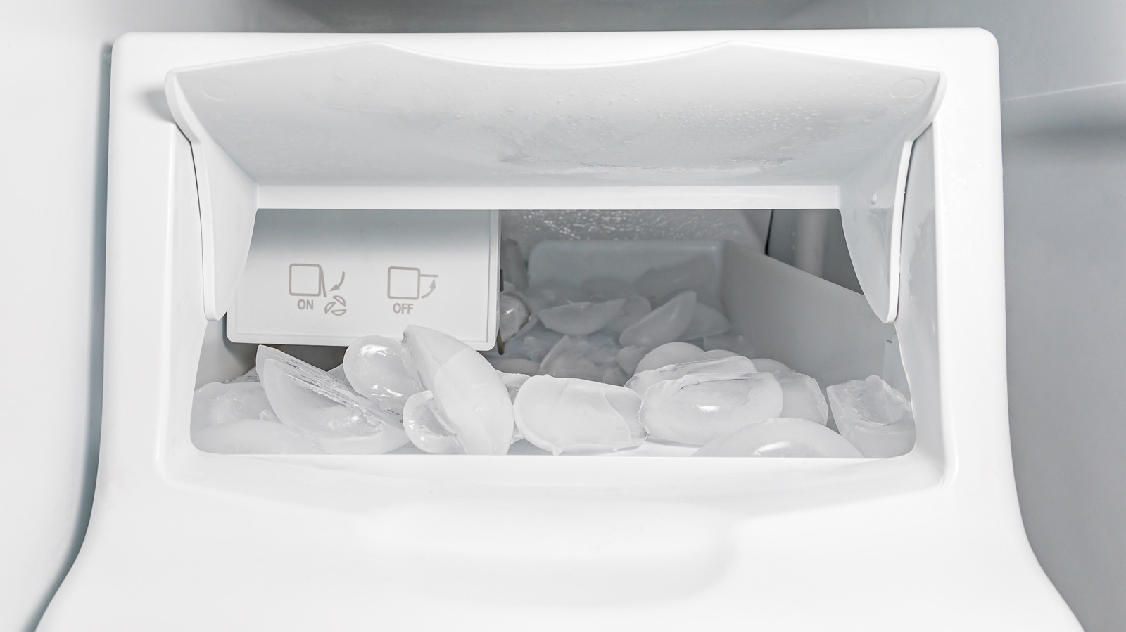 5 Disadvantages Of An Ice Maker In Your Fridge


