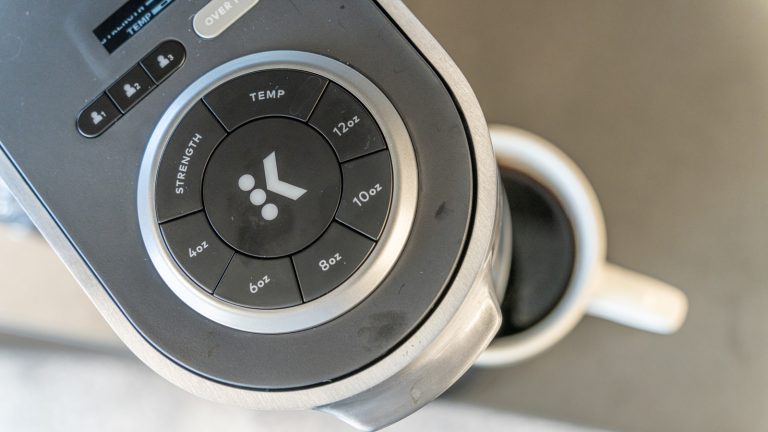 Amazon Shoppers Love These Keurig Pods That Clean Your Coffee Maker In Minutes (Under $2 Per Wash)

