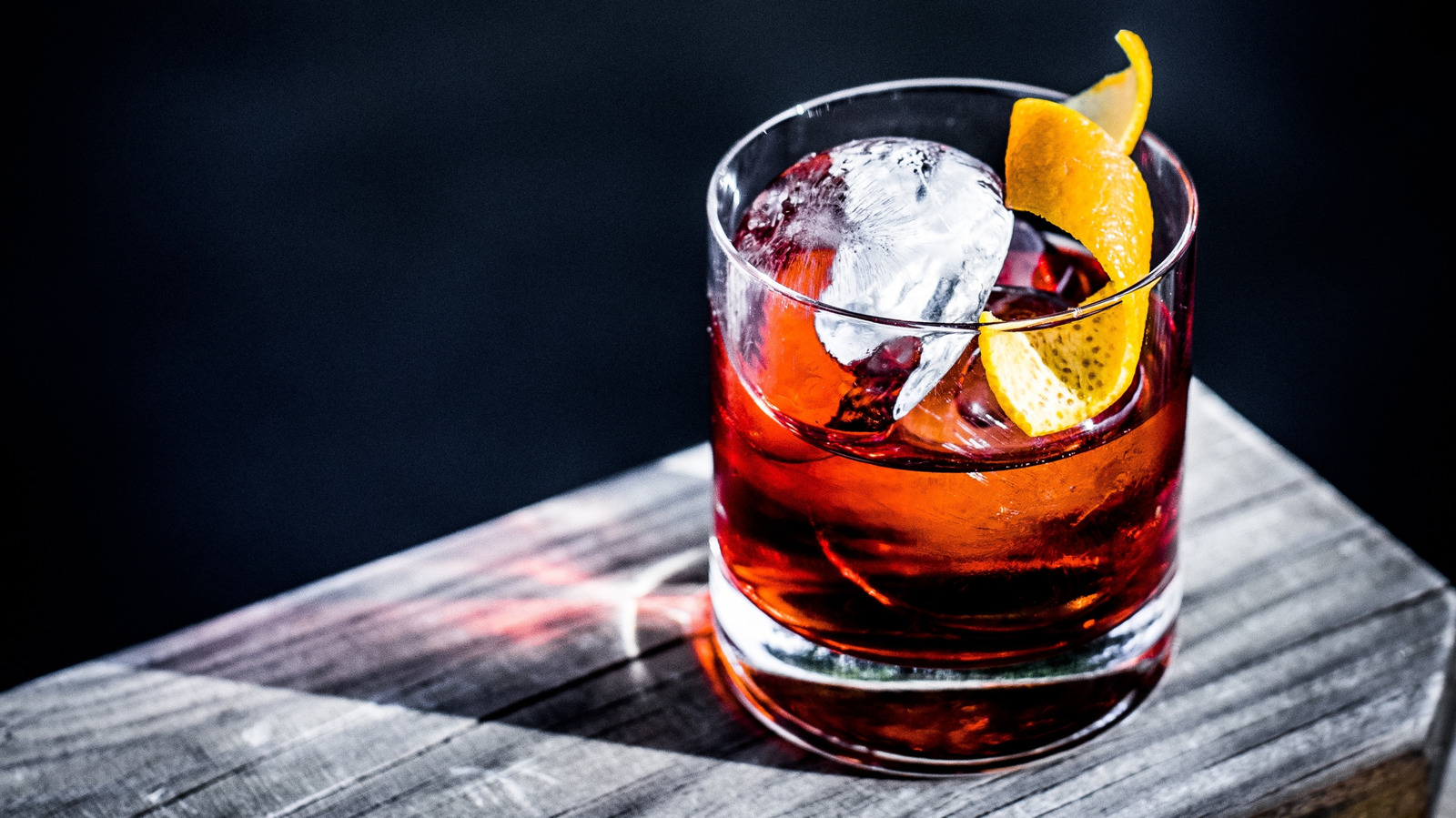 Not Gordon's, Not Hendrick's: This Underrated British Gin Belongs In Your Next Negroni

