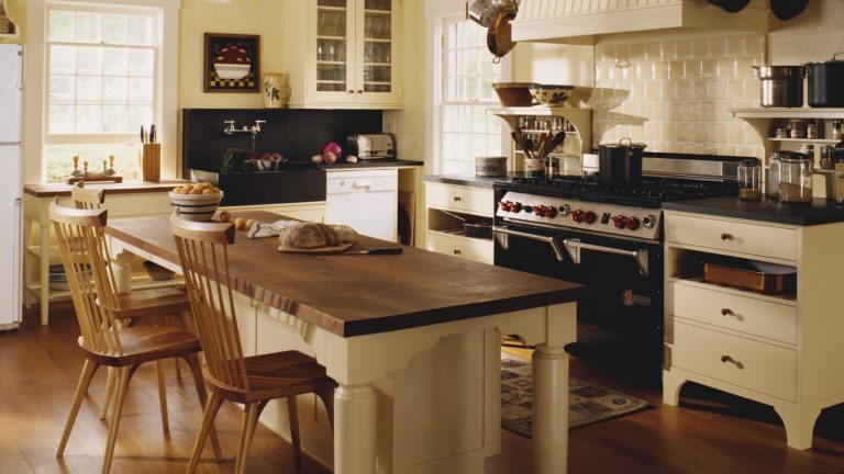 These Thrift Store Finds Bring A Touch Of Nostalgic Charm To Your Kitchen

