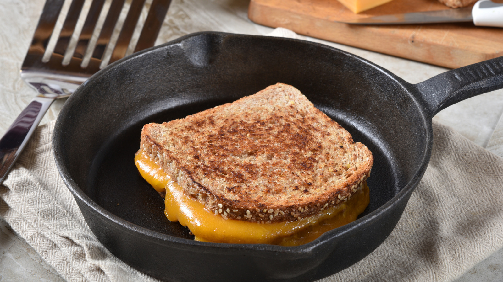 For The Best Grilled Cheese, Make It Hawaiian Style

