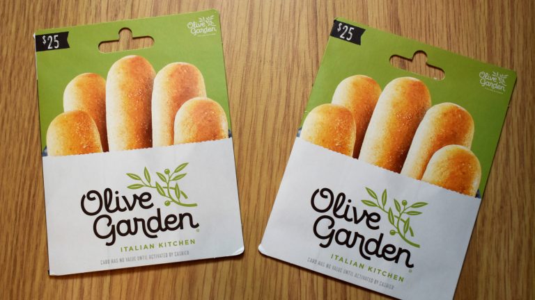 This Is The Best No-Pasta Entree At Olive Garden, Hands Down

