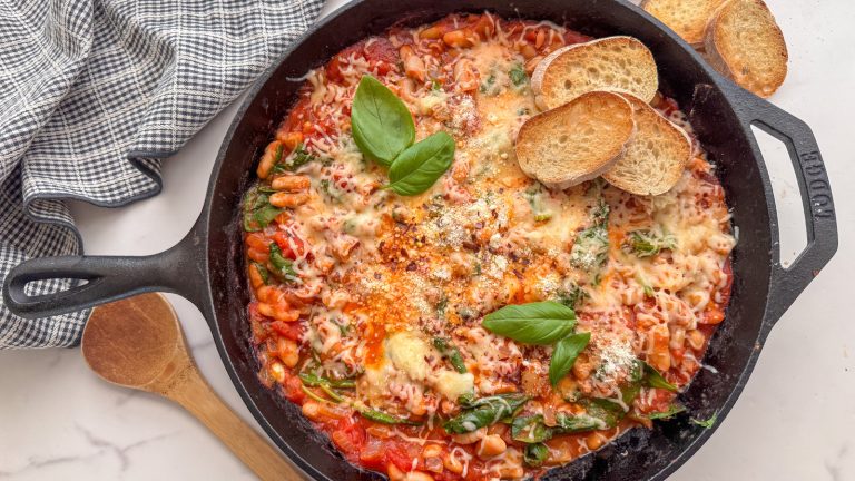 Easy, Cheesy Pizza Beans Recipe

