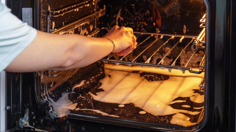 Make Oven Grates Look Brand New Using This Pantry Staple


