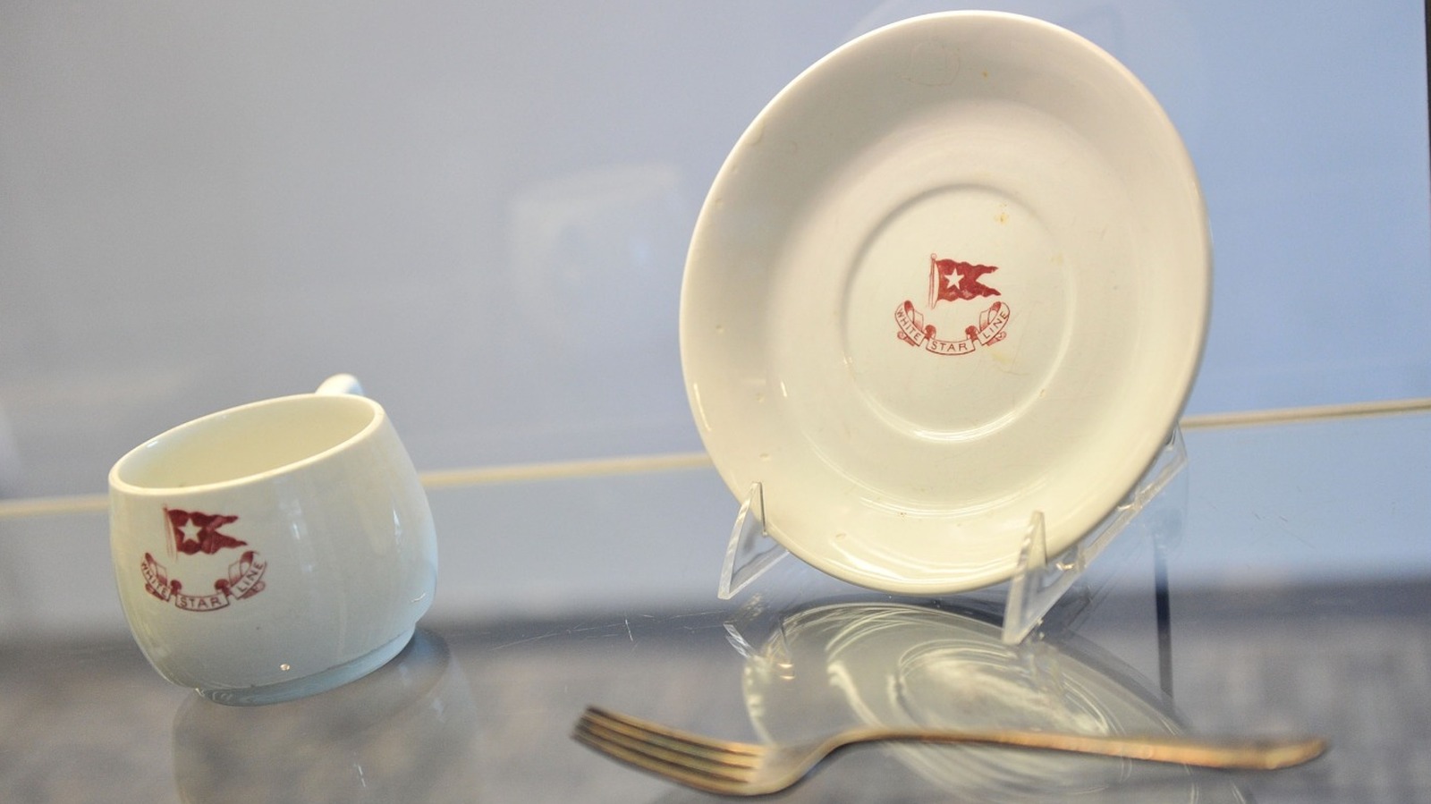 The Titanic's First-Class Breakfast Included This Hearty Twist On Pancakes

