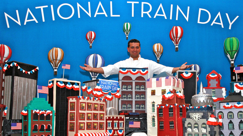 Buddy Valastro with hyperrealistic cityscape cake
