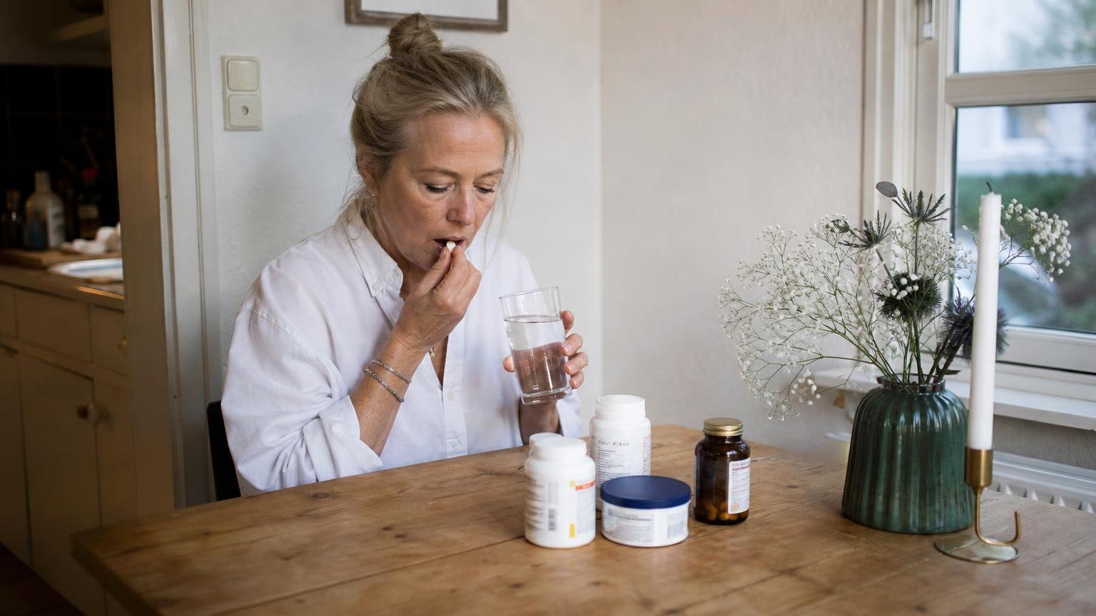 De fleste danskere tager vitaminpillen om morgenen: det er det forkerte tidspunkt
