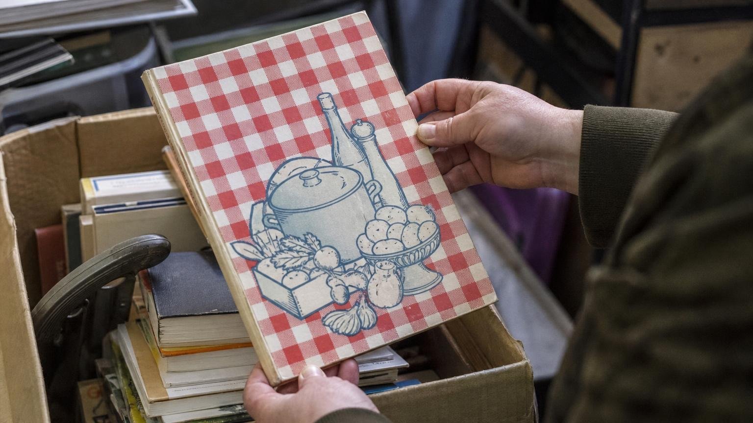 Den gamle kogebog fra 70erne står stadig i mange danske hjem og samlerne leder efter én bestemt udgave