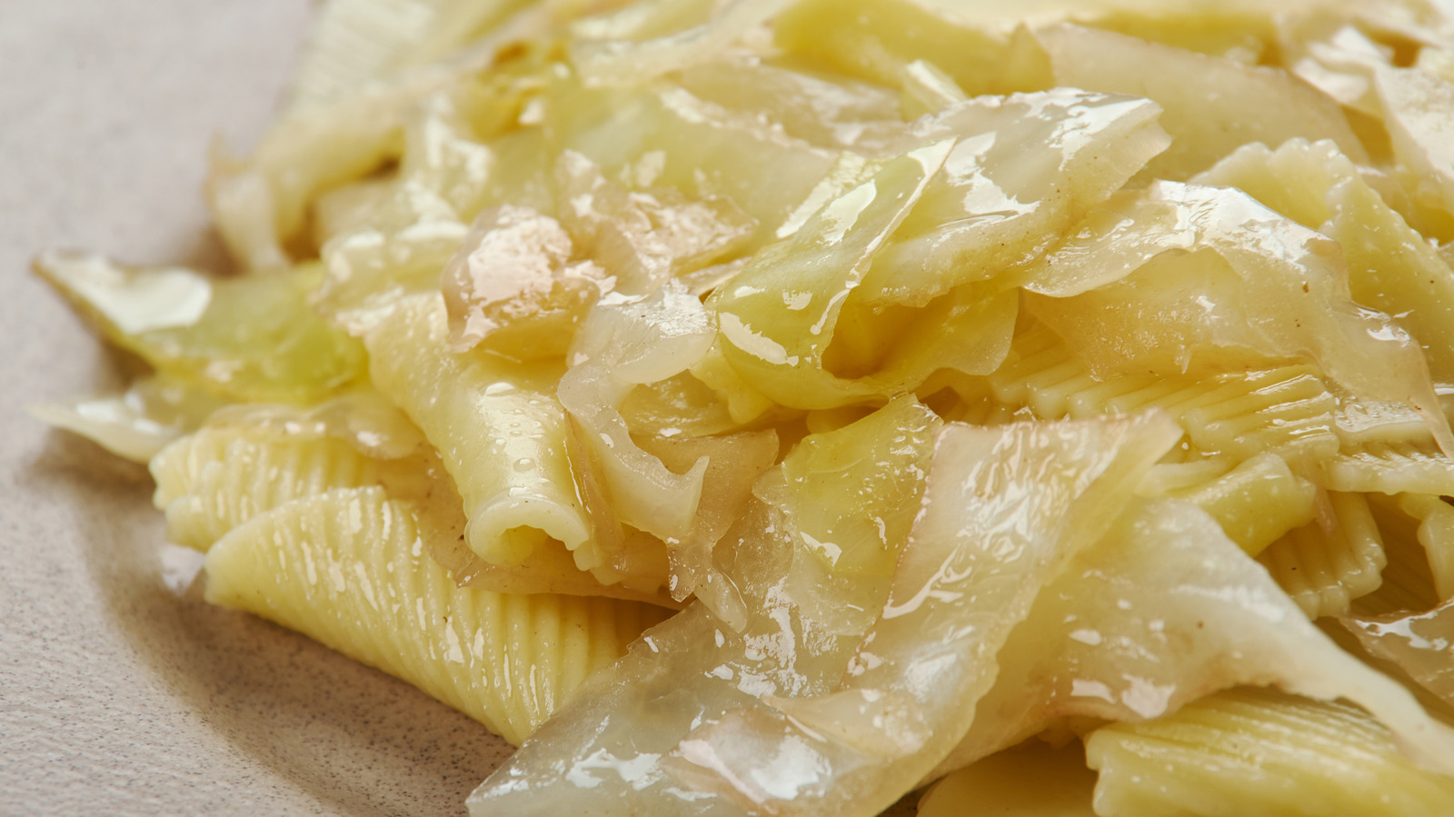 Creative Cook Makes 30-Minute Sauteed Cabbage 'Pasta' With 5 Ingredients


