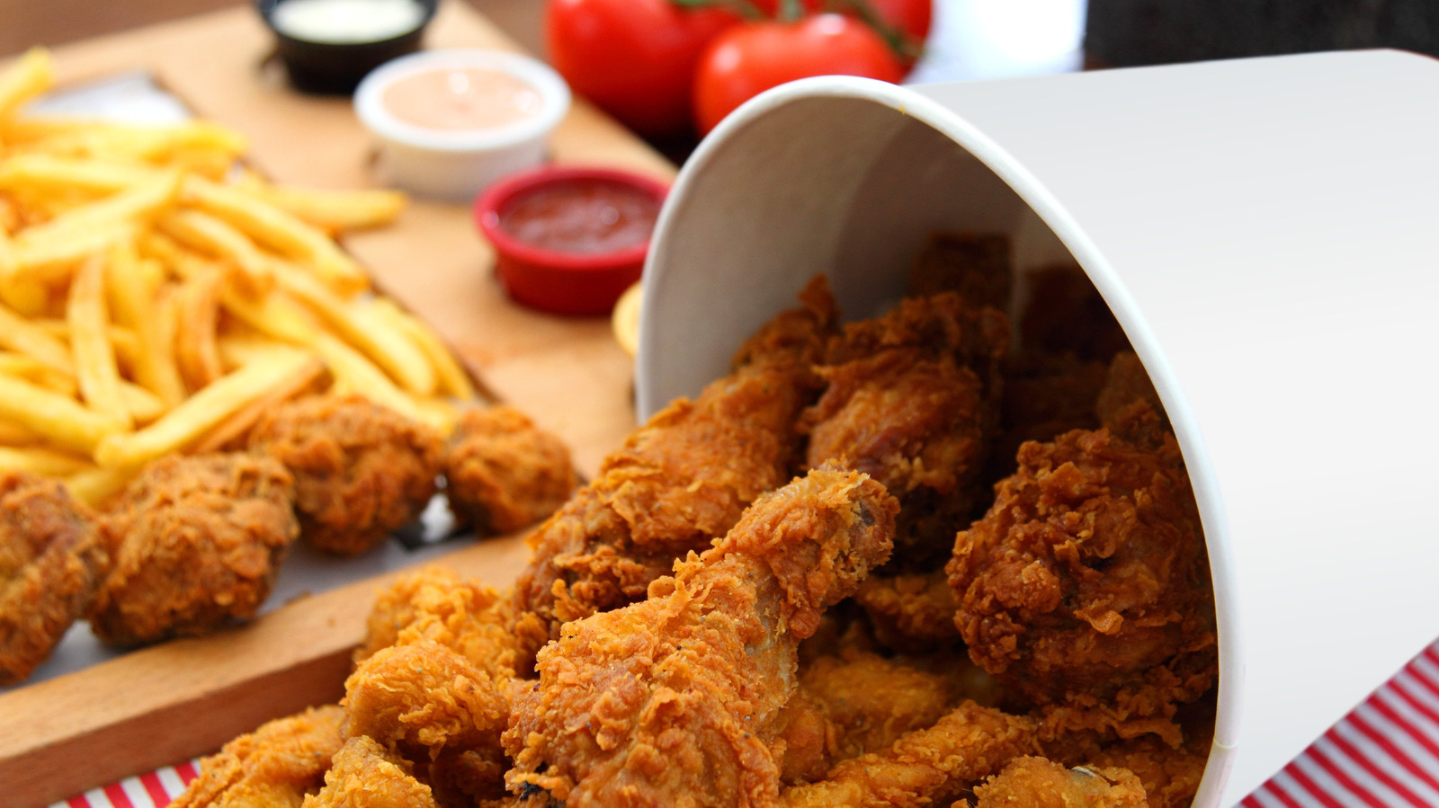 8 Fried Chicken Chains Boomers Loved That Are Slowly Being Forgotten


